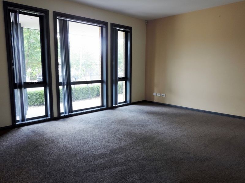 37 Bluestone Gardens, Jerrabomberra NSW 2619