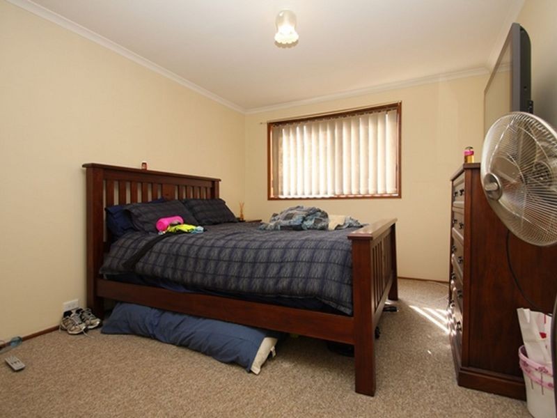 1/40-42 Crest Park Parade, Queanbeyan NSW 2620