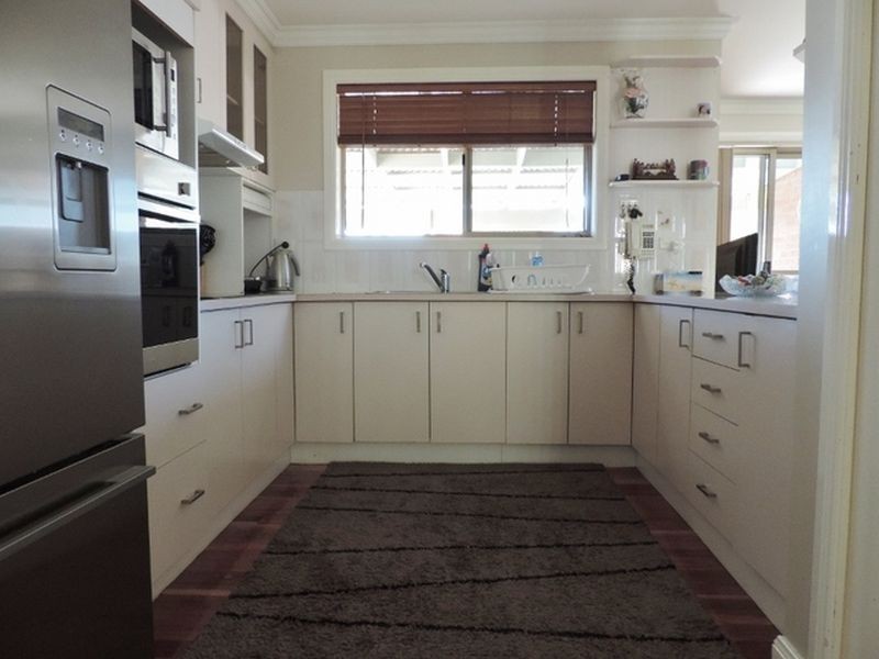 43 Kinsella Street, Queanbeyan NSW 2620