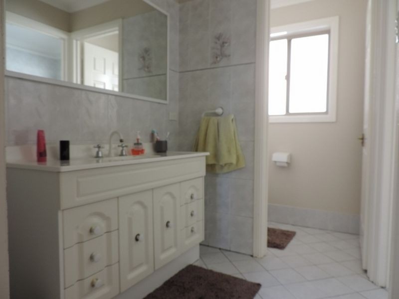 43 Kinsella Street, Queanbeyan NSW 2620