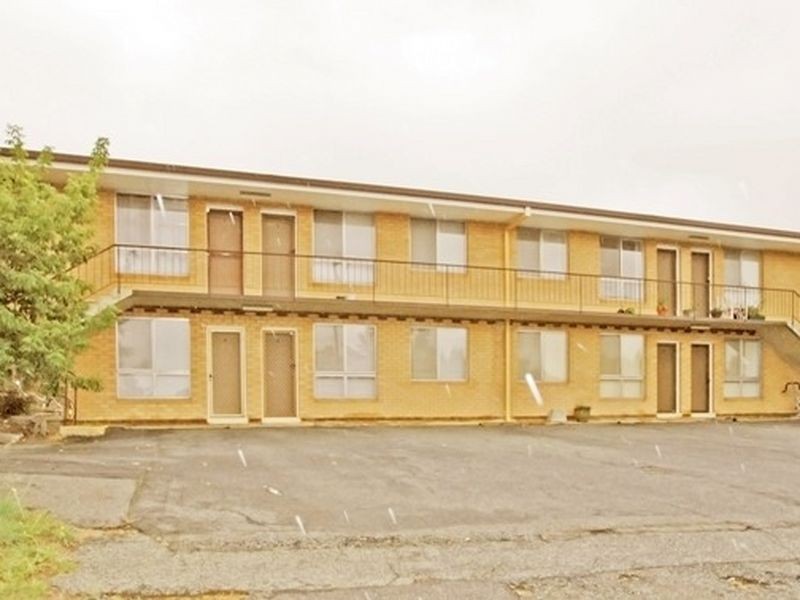 1/56 Henderson Road, Queanbeyan NSW 2620