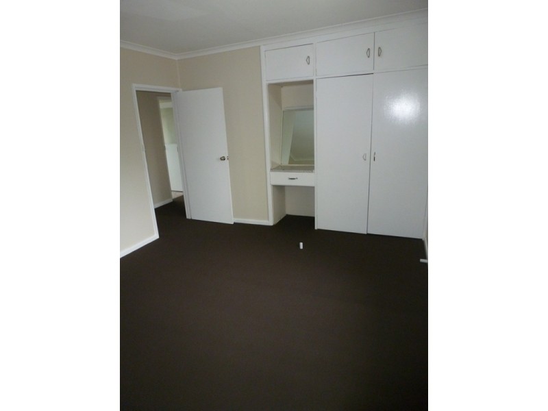 58 Elizabeth Crescent, Queanbeyan NSW 2620