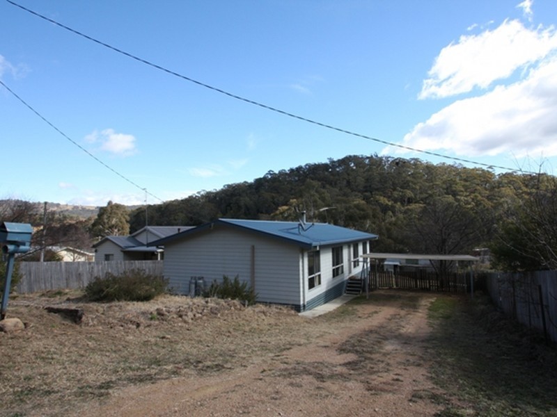21 Schardt Street, Captains Flat NSW 2623