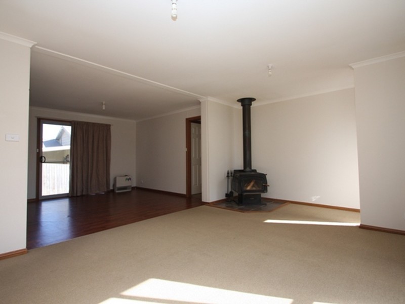 21 Schardt Street, Captains Flat NSW 2623