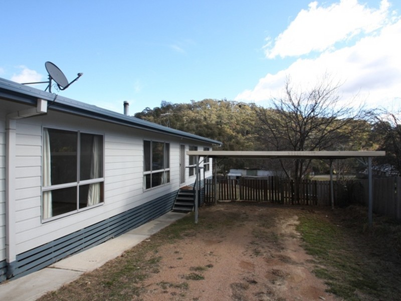 21 Schardt Street, Captains Flat NSW 2623