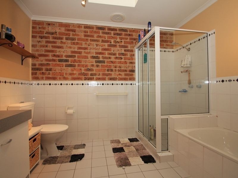 10/60 Jacaranda Drive, Jerrabomberra NSW 2619