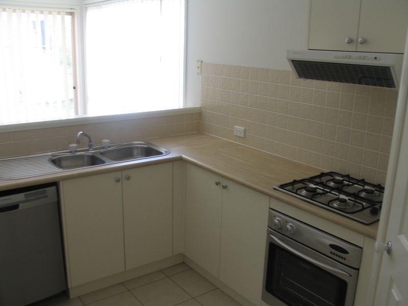 27 Thomas Royal Gardens, Booroomba ACT 2620