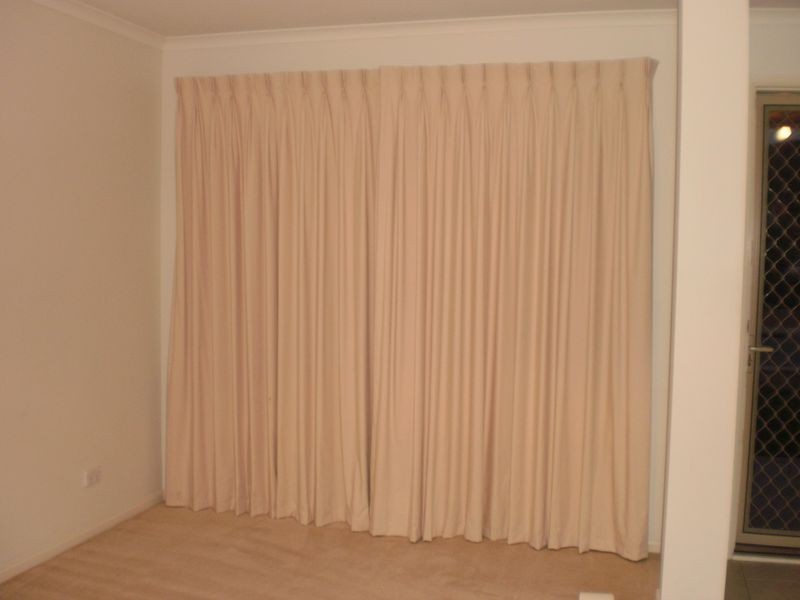 27 Thomas Royal Gardens, Booroomba ACT 2620