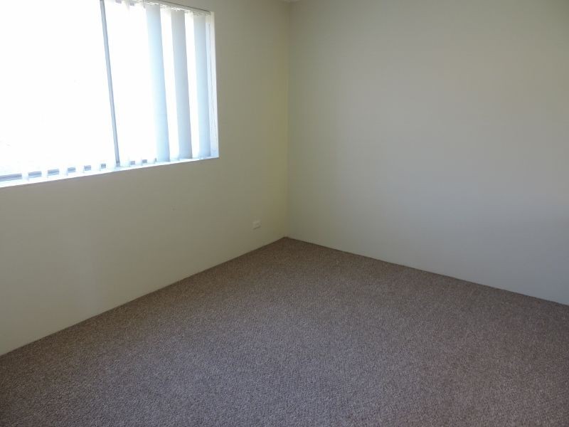 1/63 Molonglo Street, Queanbeyan NSW 2620