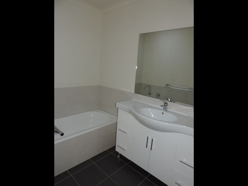 3/30 Buttle Street, Queanbeyan NSW 2620