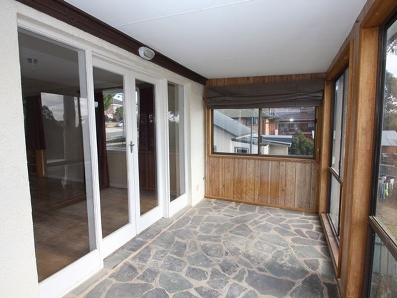 12 Hillbar Rise, Queanbeyan NSW 2620