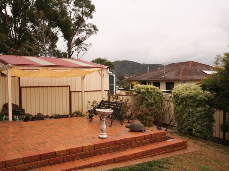 24 Pindari Crescent, Queanbeyan NSW 2620