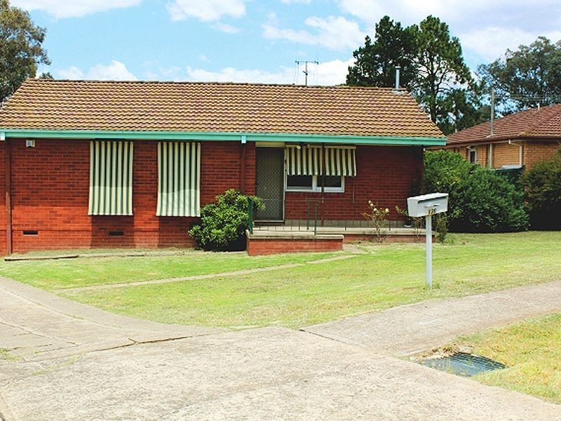 130 Donald Road, Queanbeyan NSW 2620