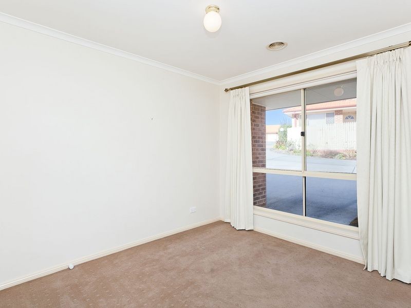 10/5 Weir Place, Queanbeyan West NSW 2620