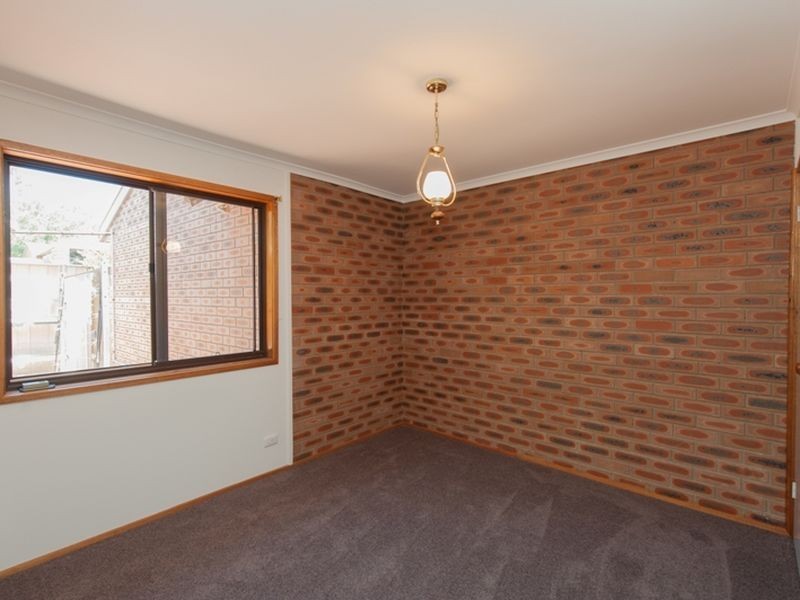 2/116 Henderson Road, Queanbeyan NSW 2620