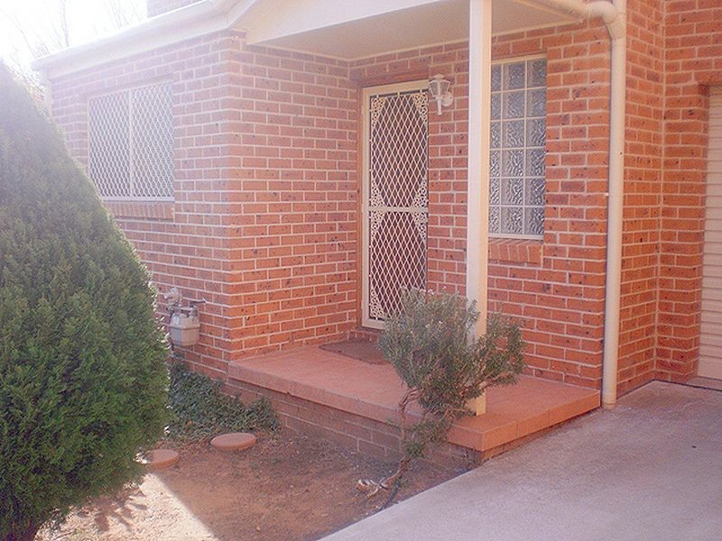 9/6 Mowatt Street, Queanbeyan NSW 2620