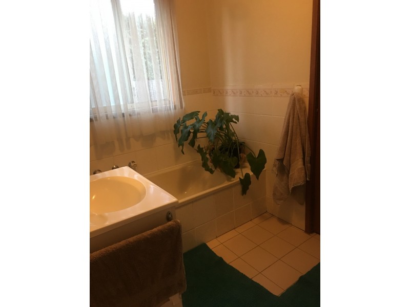 2/15 Russell Place, Queanbeyan NSW 2620