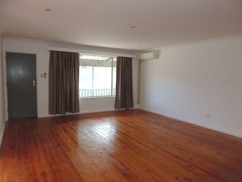 16 Carrington Street, Queanbeyan East NSW 2620