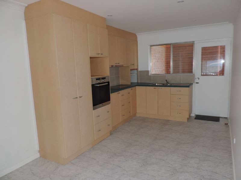 16 Carrington Street, Queanbeyan East NSW 2620