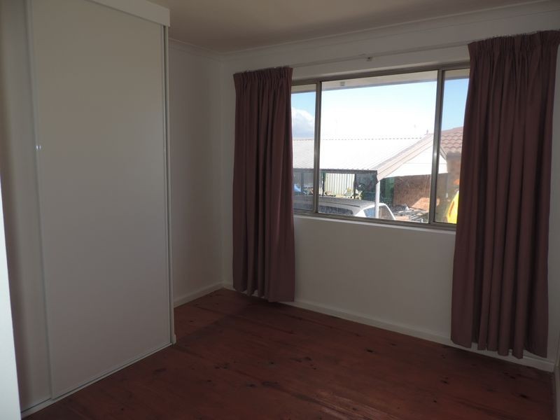 16 Carrington Street, Queanbeyan East NSW 2620