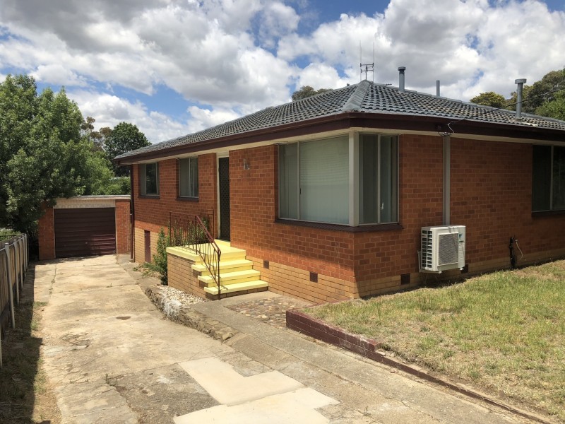 43 Gilmore Place, Queanbeyan NSW 2620