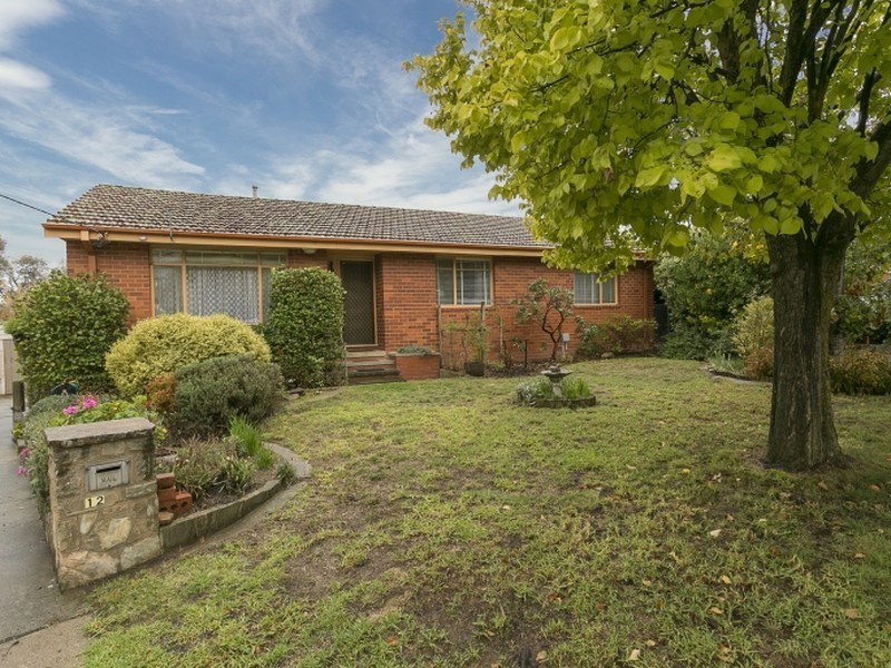12 Leck Street, Queanbeyan NSW 2620