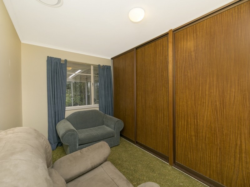 12 Leck Street, Queanbeyan NSW 2620