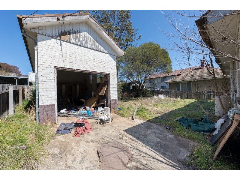 108 Uriarra Road, Queanbeyan NSW 2620