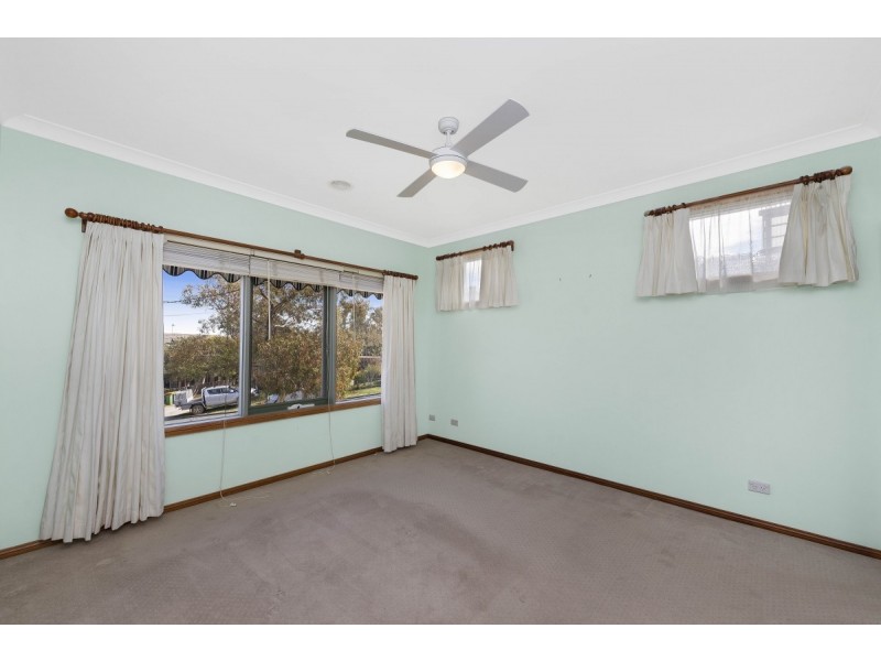 4 Hybon Avenue, Queanbeyan NSW 2620