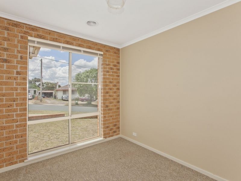2/33 Gilmore Place, Queanbeyan NSW 2620