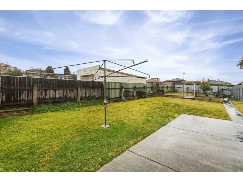 35 Crest Road, Queanbeyan NSW 2620