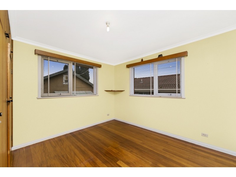 35 Crest Road, Queanbeyan NSW 2620