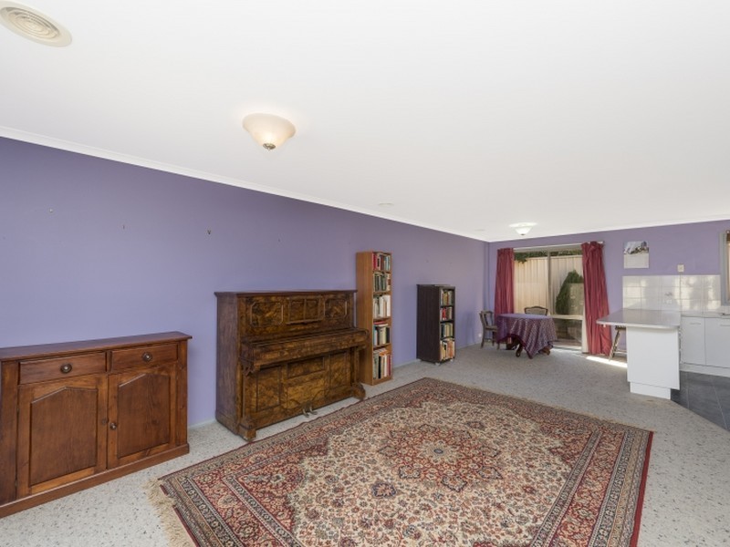 1/26 Mowatt Street, Queanbeyan NSW 2620