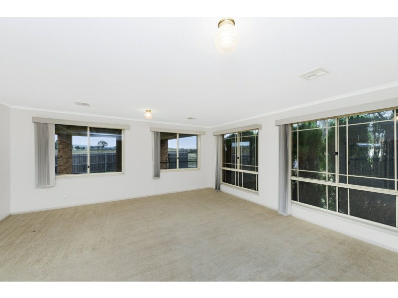 31 Franklin Court, Jerrabomberra NSW 2619