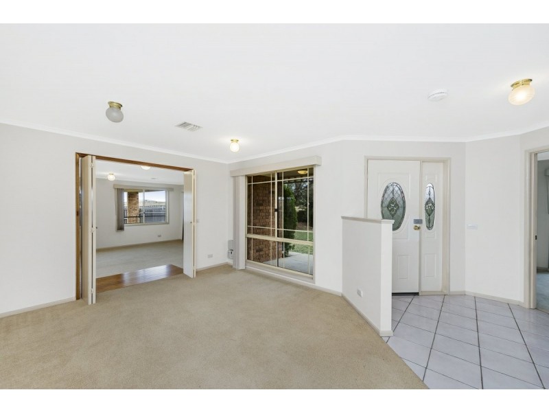 31 Franklin Court, Jerrabomberra NSW 2619