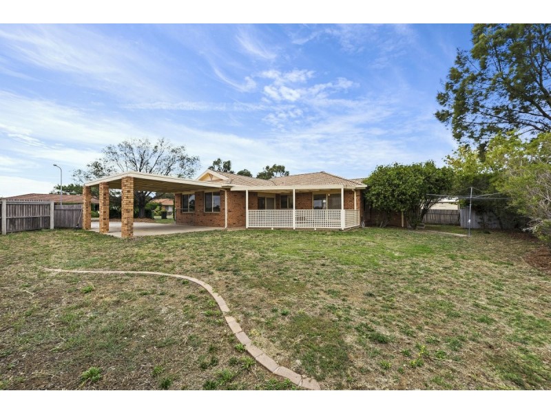 31 Franklin Court, Jerrabomberra NSW 2619