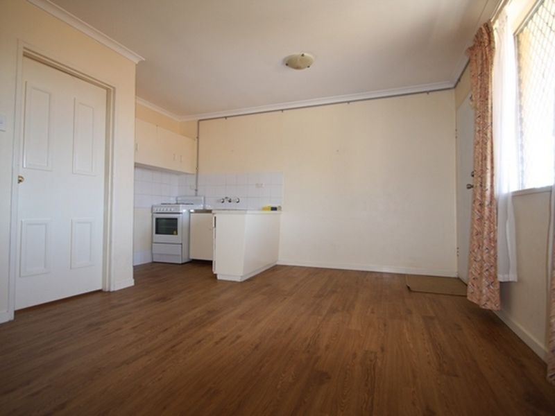 6/5 Adams Street, Queanbeyan NSW 2620