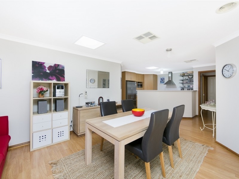 44 Stonehaven Circuit, Queanbeyan NSW 2620