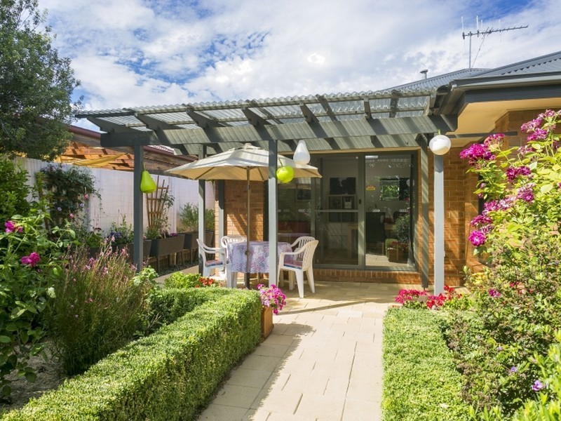 44 Stonehaven Circuit, Queanbeyan NSW 2620