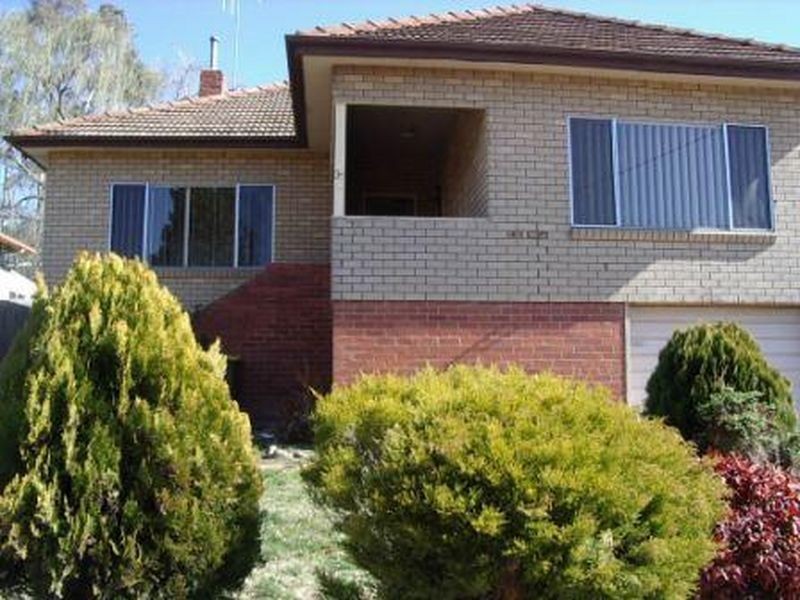 37 Stornaway Road, Queanbeyan NSW 2620