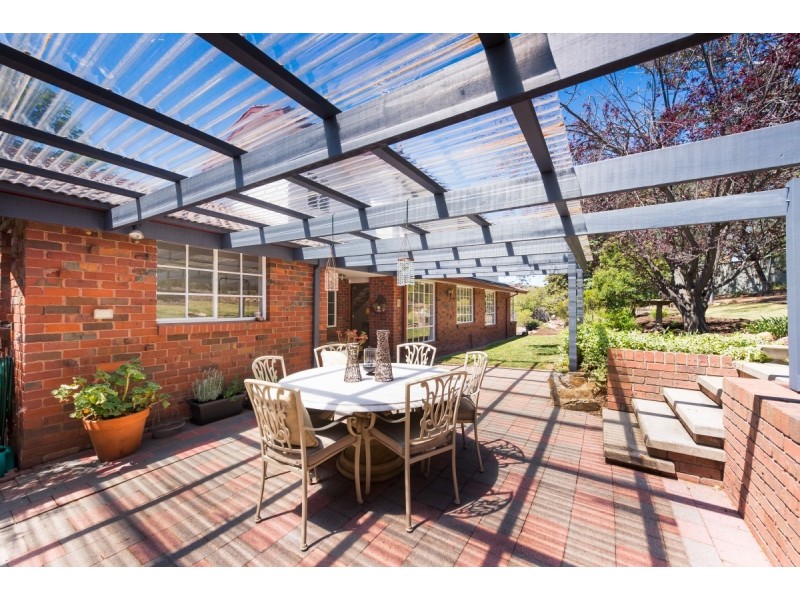 6 Johnson Place, Queanbeyan NSW 2620