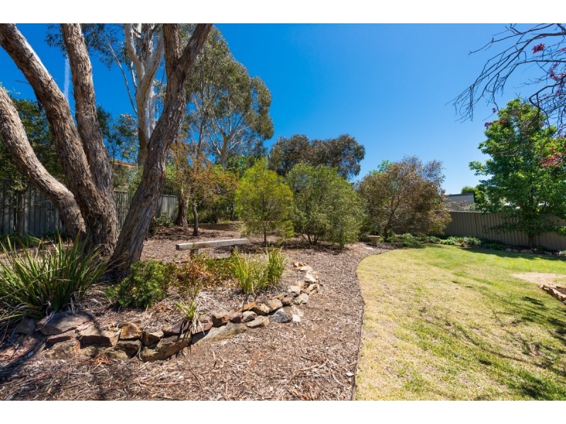 6 Johnson Place, Queanbeyan NSW 2620