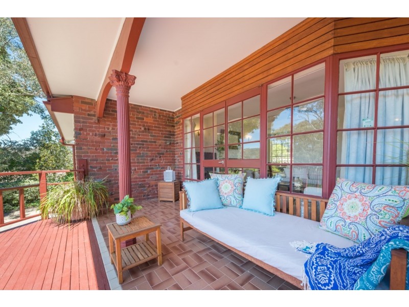 6 Johnson Place, Queanbeyan NSW 2620