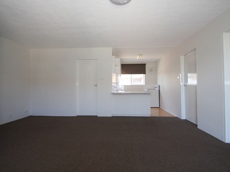 4/102 Henderson Road, Queanbeyan NSW 2620