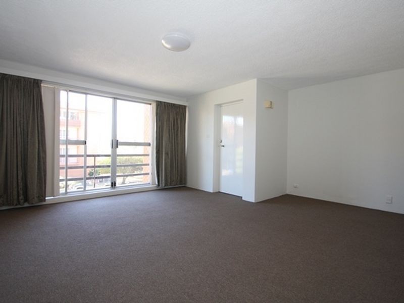 4/102 Henderson Road, Queanbeyan NSW 2620