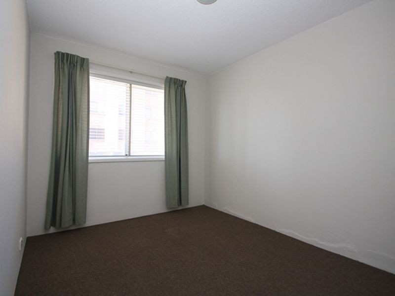 4/102 Henderson Road, Queanbeyan NSW 2620