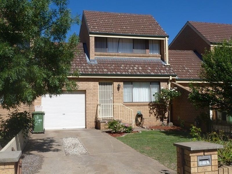 3/1 Donald Road, Queanbeyan NSW 2620
