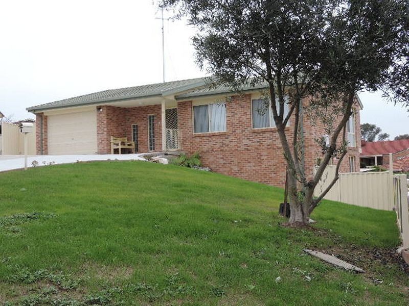 8 Marilyn Place, Queanbeyan NSW 2620