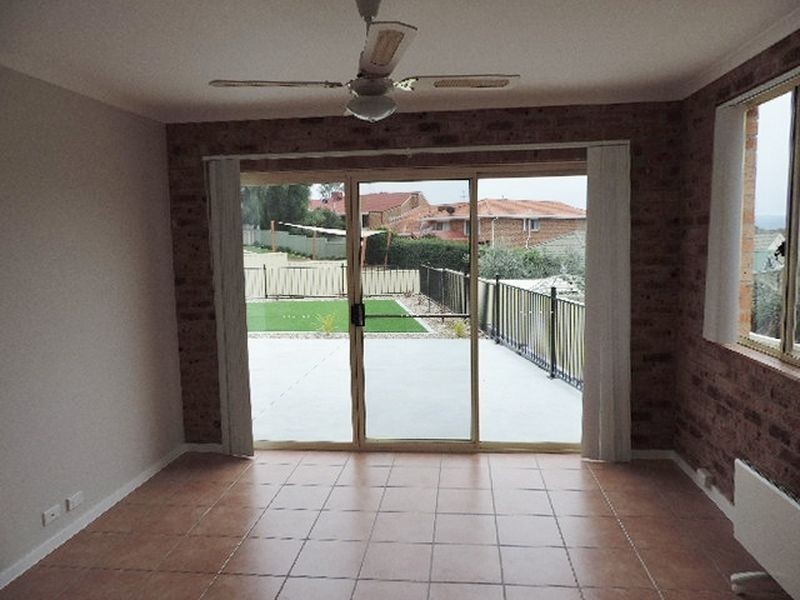 8 Marilyn Place, Queanbeyan NSW 2620