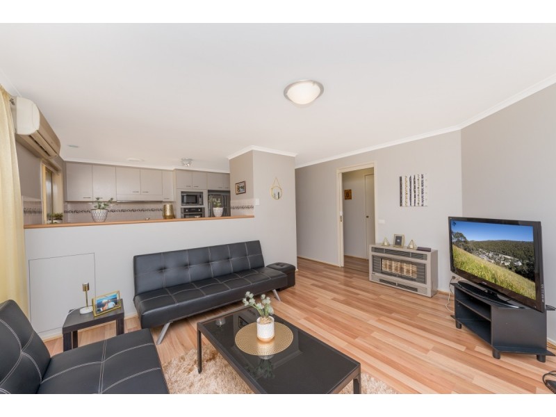 1 Cane Place, Jerrabomberra NSW 2619